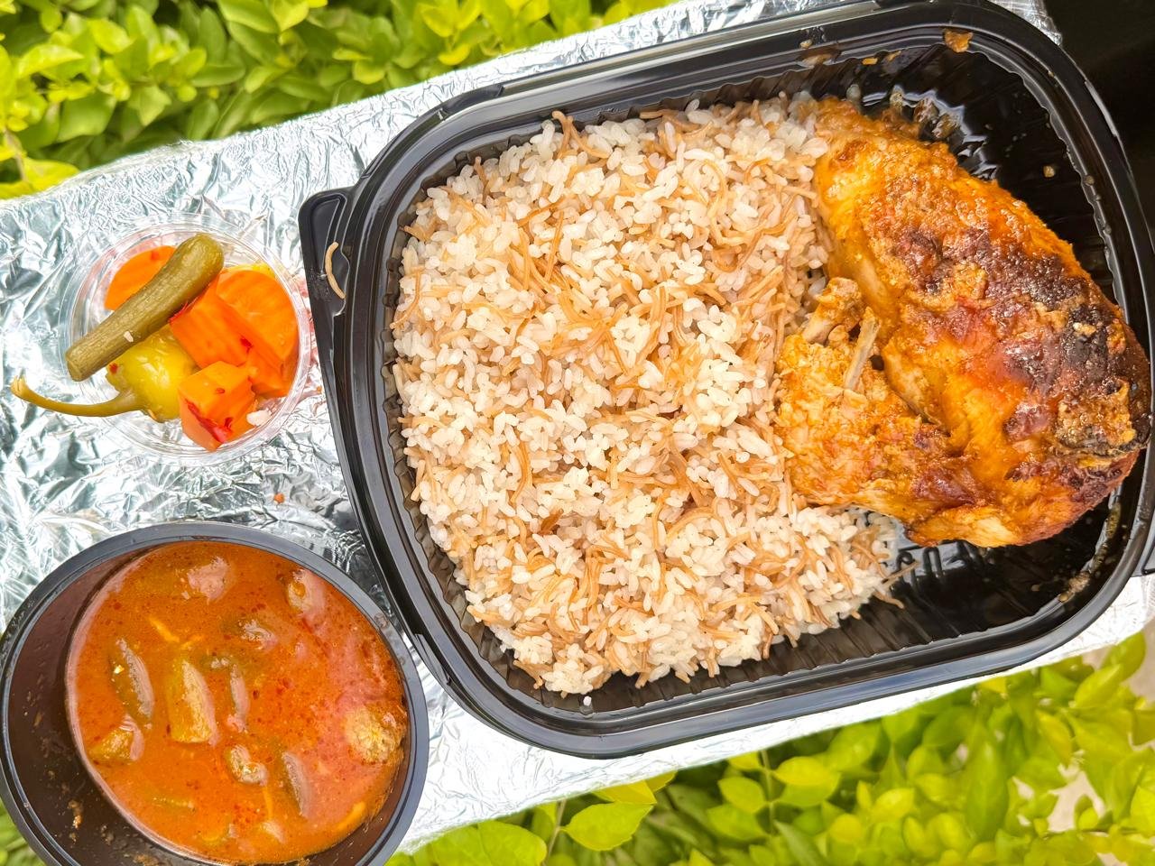 وجبة صدر +رز+بامية+مخلل