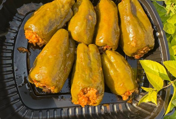 طبق محشي فلفل ٢/١ كيلو