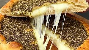 منقوشة زعتر موتزاريلا