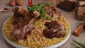 وجبه لحم قطع بالصوص المميز بالارز