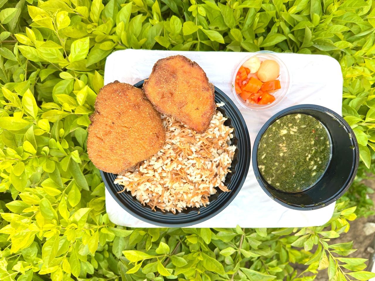 وجبة ٢ بانيه +رز + ملوخيه