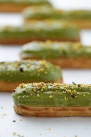 Pistachio Eclair